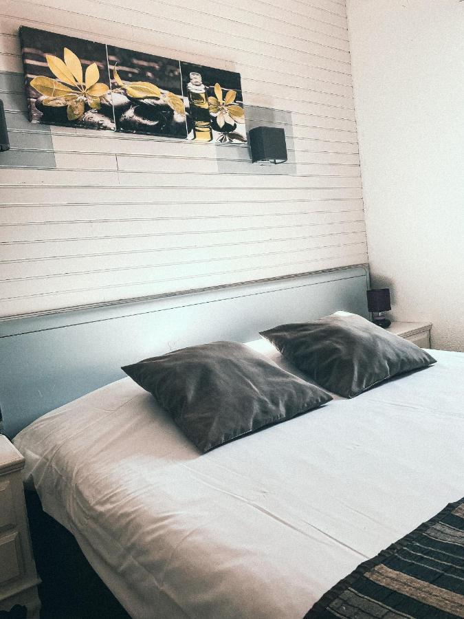 Auberge Des Pins توريت المظهر الخارجي الصورة