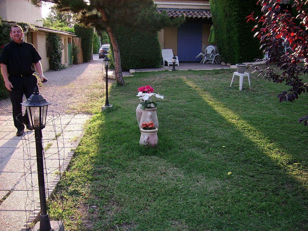 Auberge Des Pins توريت المظهر الخارجي الصورة